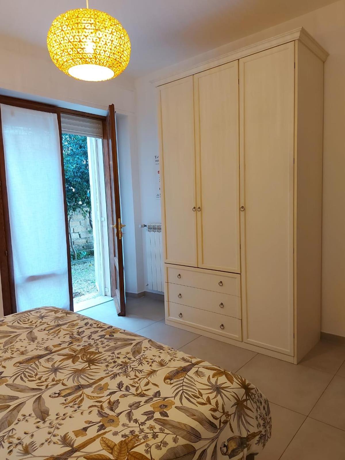 Casa Panoramica Con Cortile A 15' Da Holiday home *